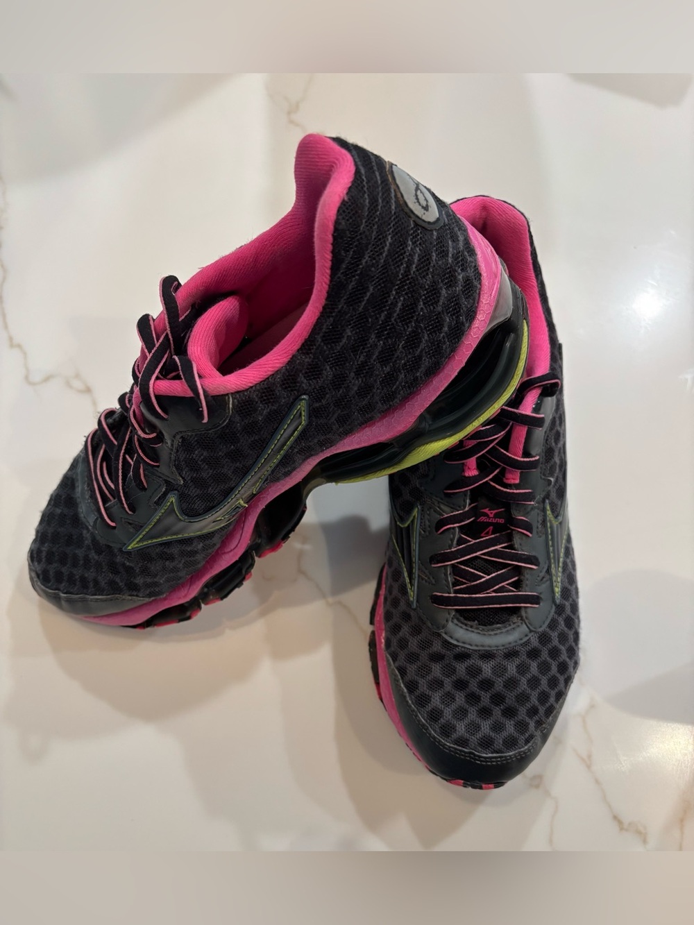 Mizuno Women's Dark Gray & Pink Athletic Running Shoes